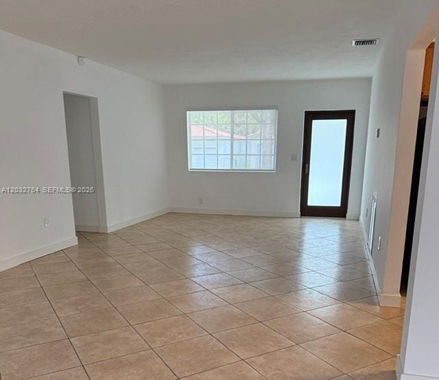 Building Photo - 753 Navarre Ave