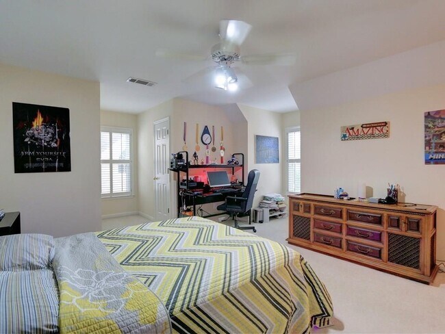 Building Photo - 4771 Powers Park Ct