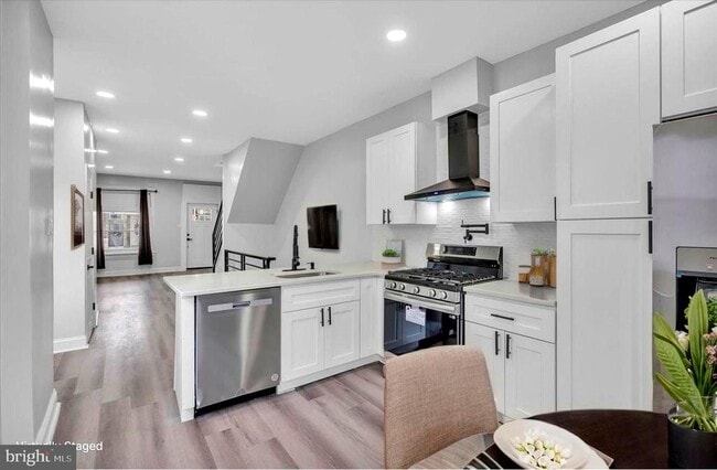 Building Photo - 4229 Romain St