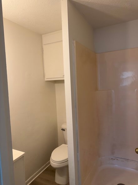 Building Photo - 1301 Clifton Ave