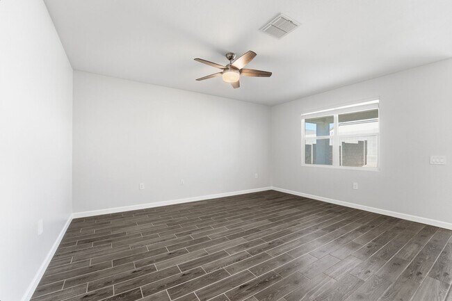 Building Photo - Modern 4-Bedroom Ranch-Style Corner Lot Home - *RENT SPECIAL*