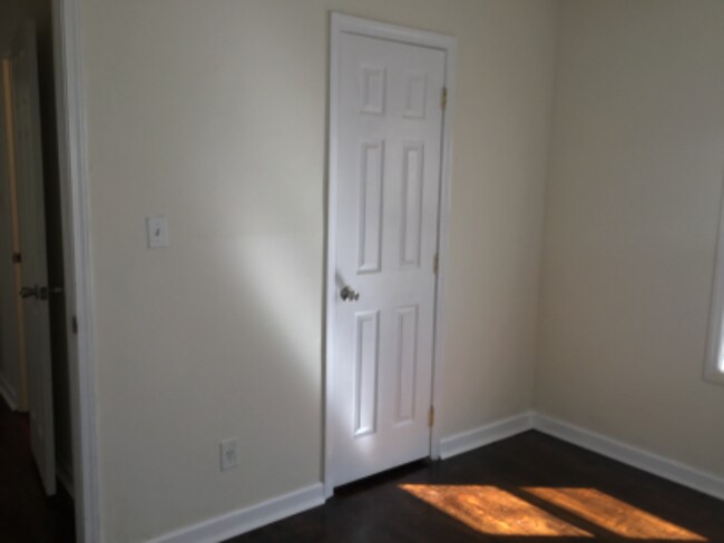 Building Photo - 109 V I P Rd