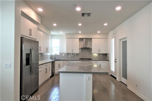 Building Photo - 130 Acamar
