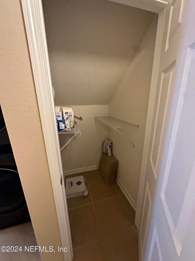 Building Photo - 7062 Snowy Canyon Dr