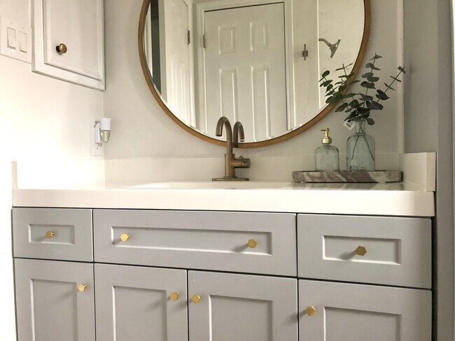 Building Photo - 11511 Kirkvalley Dr