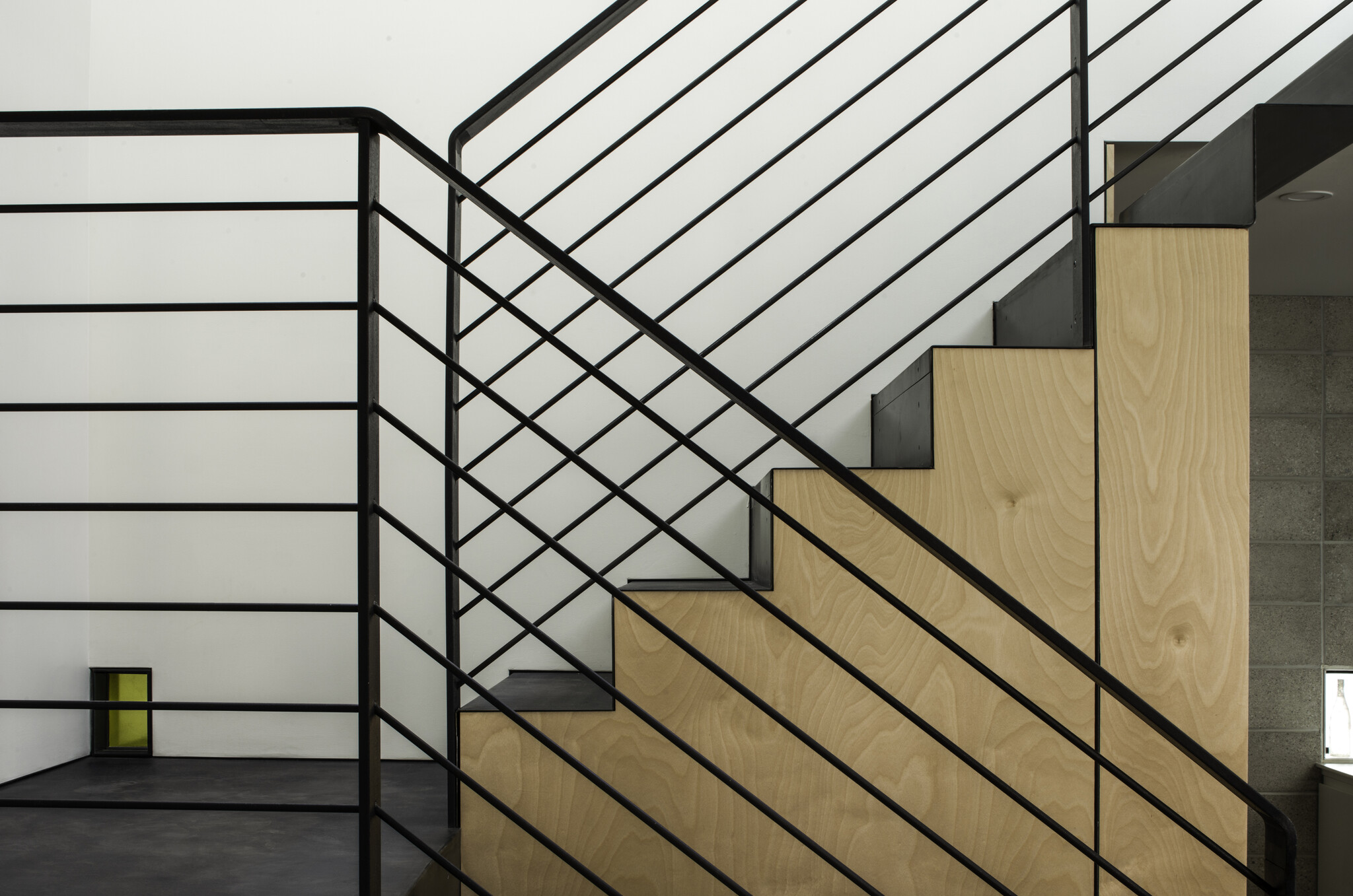 Building Photo - 818 W McKinley St