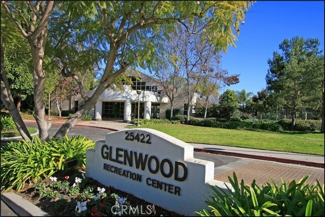 Building Photo - 18 Parkwood