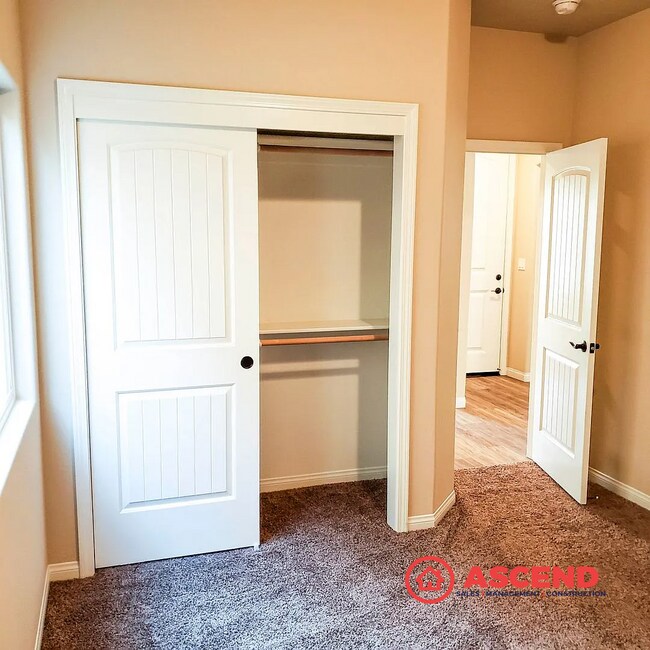 Building Photo - 4 Bedroom 2 Bath Newly Constructed Home