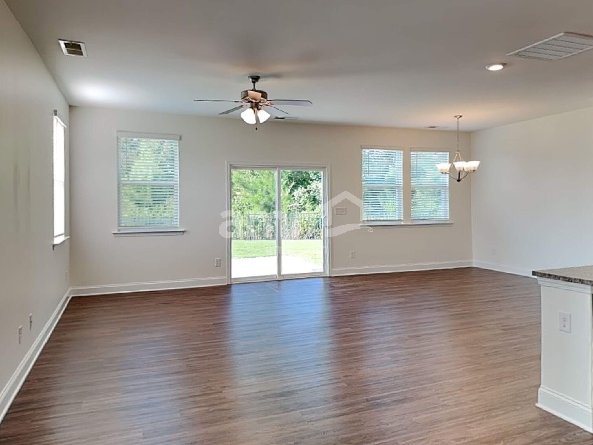 Building Photo - 6114 Rosemore Ln