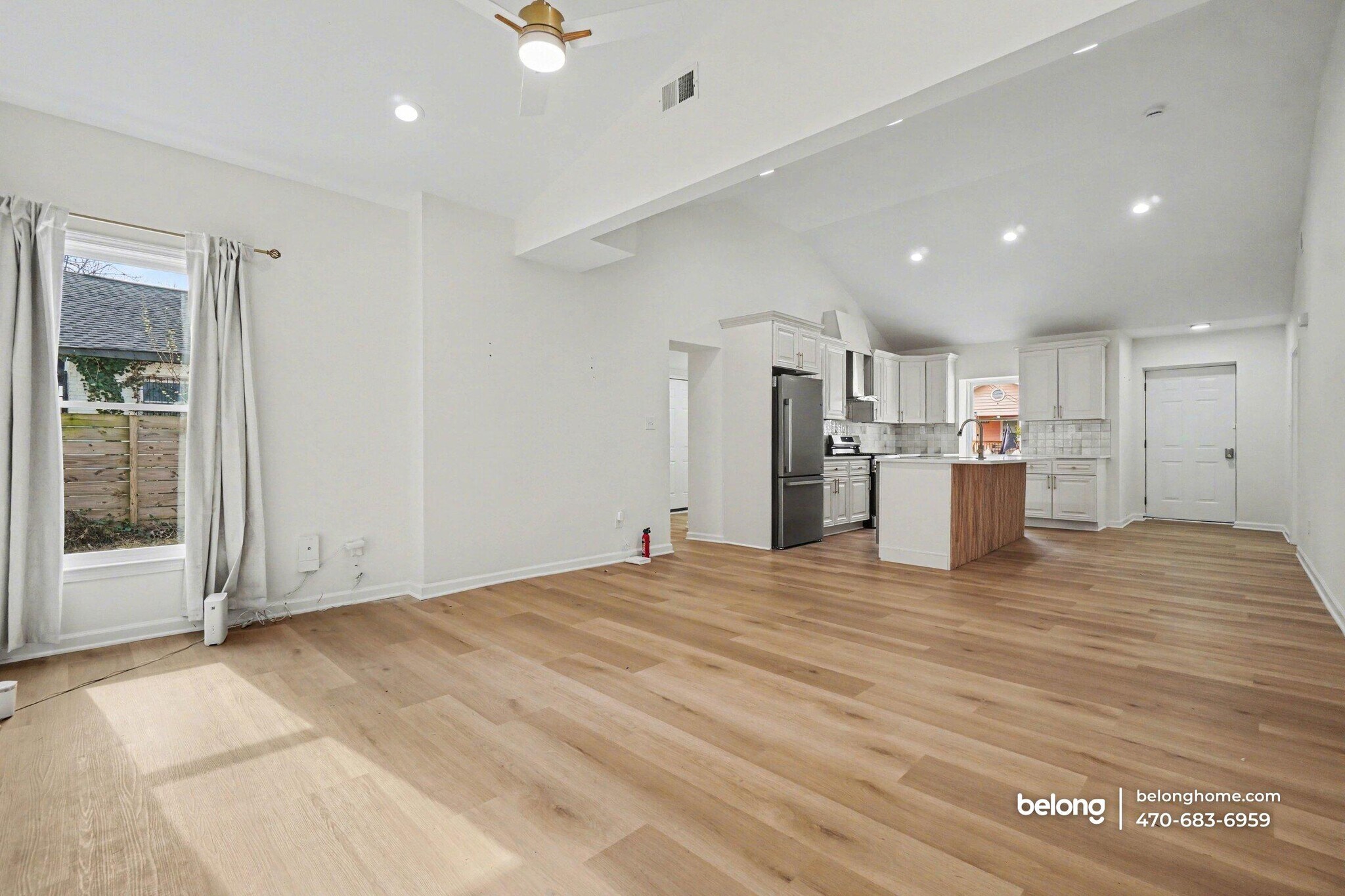 Building Photo - 1017 Sparks St SW