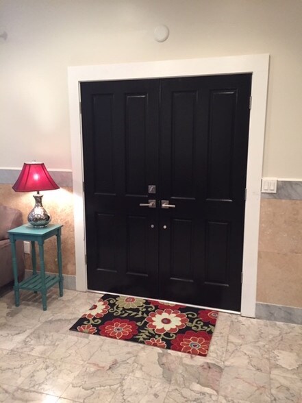 Building Photo - 1028 Whitehead St