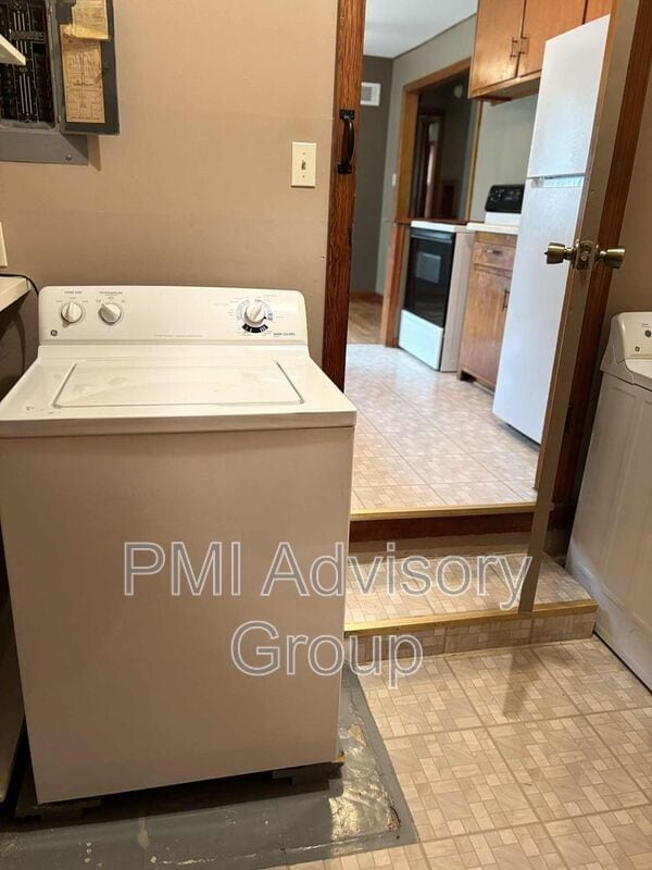 Building Photo - 1808 S Faulders Ln