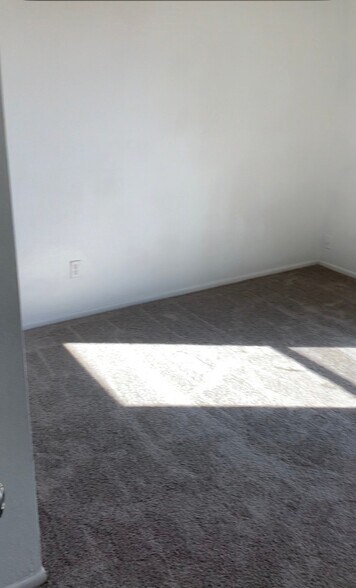 Building Photo - 20626 N 4th Ave