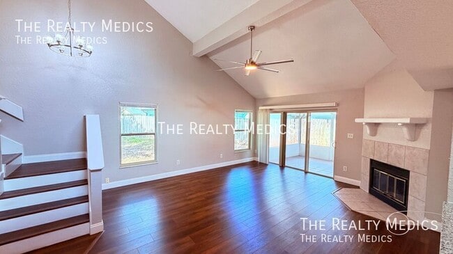 Building Photo - 3640 S St Lucie Dr
