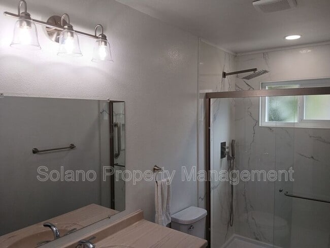 Building Photo - 400 Mokelumne Dr