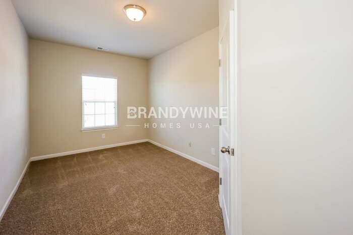 Building Photo - 31 Cliffbriar Terrace