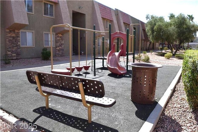 Building Photo - Adorable unit in Bella Vita community!