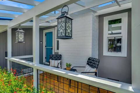 Building Photo - Charming 2-Bedroom Home for Rent