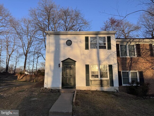 Building Photo - 12335 Woodlawn Ct