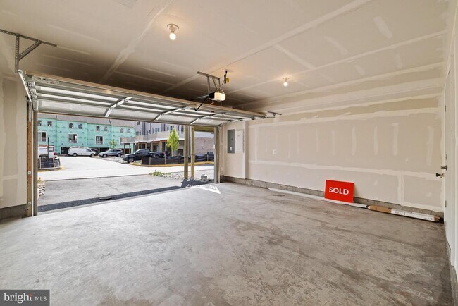 Building Photo - 9017 Katherine Johnson Ave