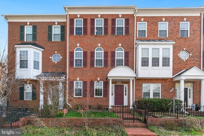 Building Photo - 709 Gaither Rd