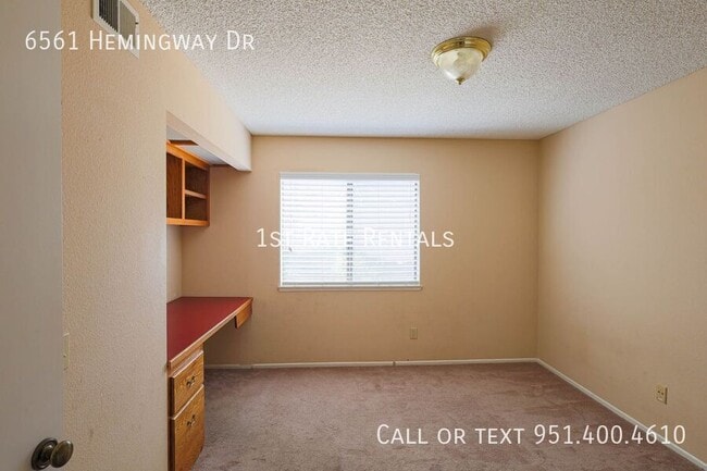 Building Photo - 6561 Hemingway Dr