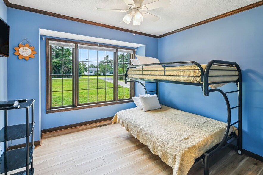 Building Photo - 1063 Burcale Rd