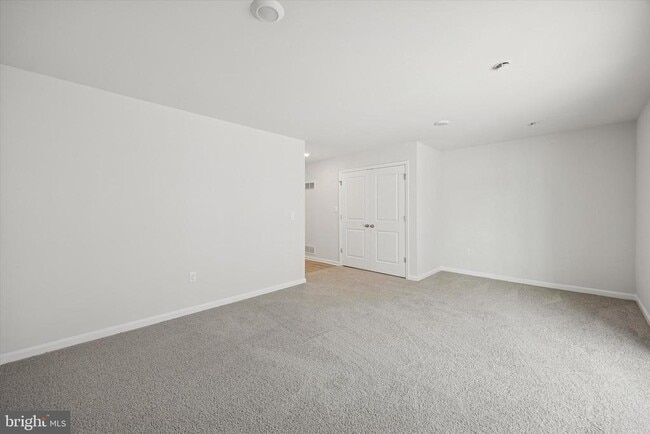 Building Photo - 163 Sandy Rdg Rd