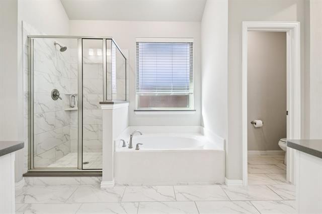 Building Photo - 1708 Daisy Corner Dr