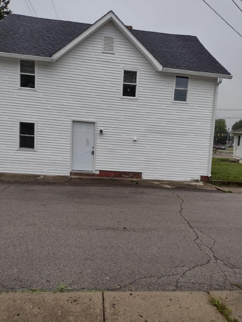 Building Photo - 1045 Walnut St