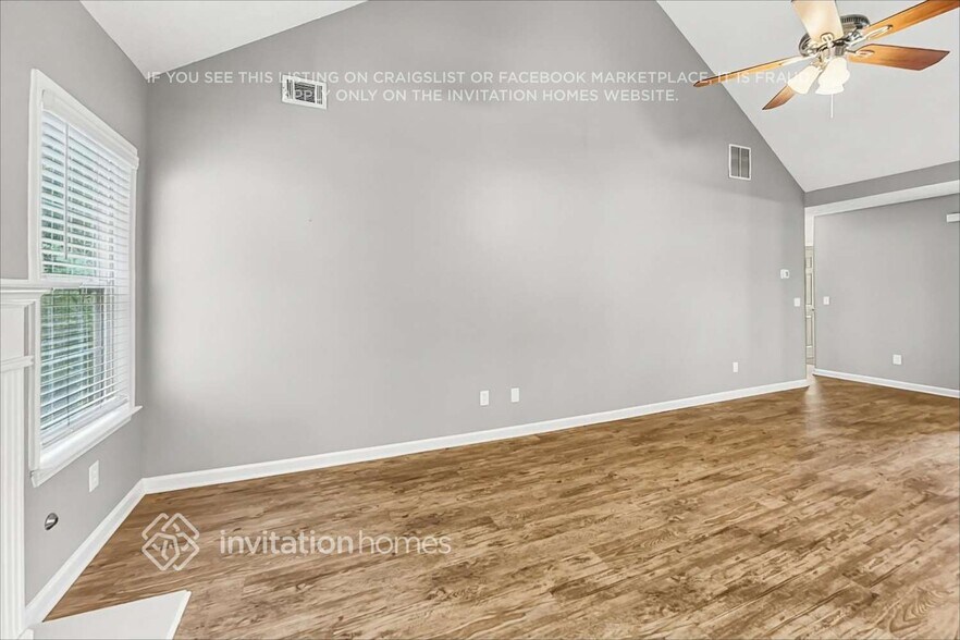 Building Photo - 90 Dairyland Dr