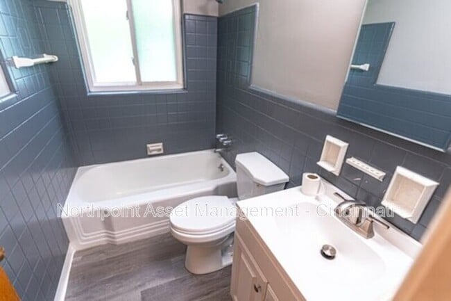 Building Photo - Beautiful Updated 2 Beds 2 Baths Home in Cincinnati