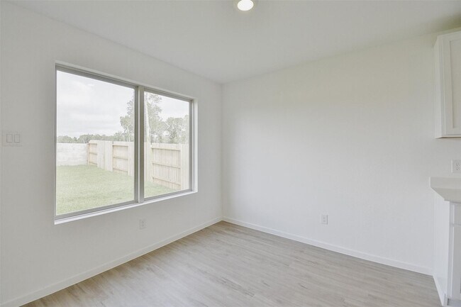 Building Photo - 18546 Cepagatti Dr