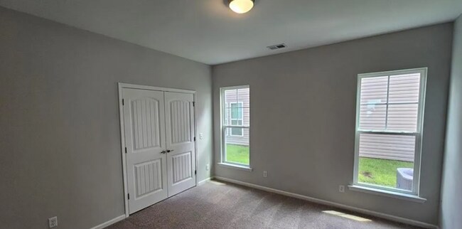 Building Photo - Beautiful 5BR, 3BA Home in Desirable Brook...