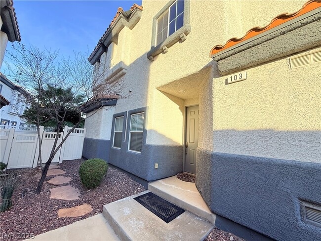 Building Photo - 1340 Allegheny Moon Terrace