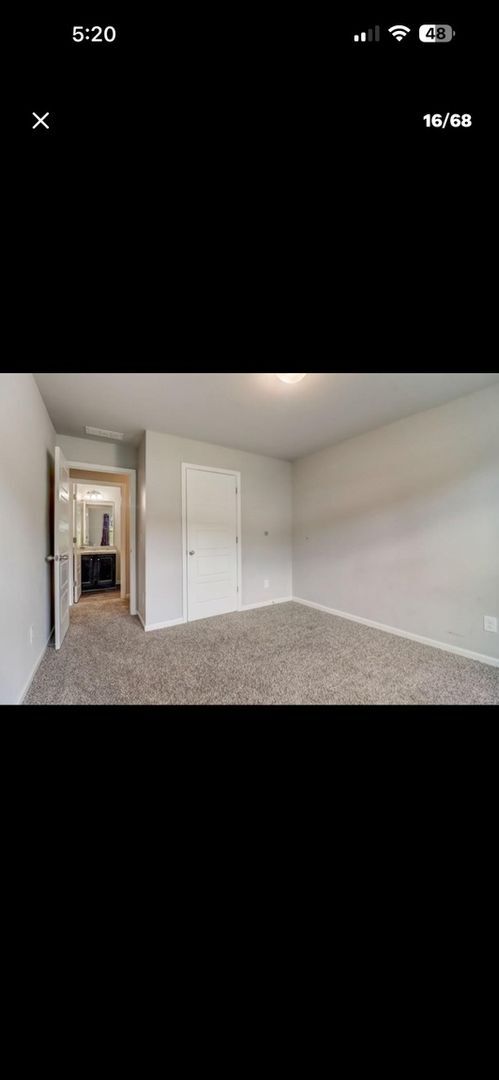 Building Photo - 3401 Silver Ridge Dr