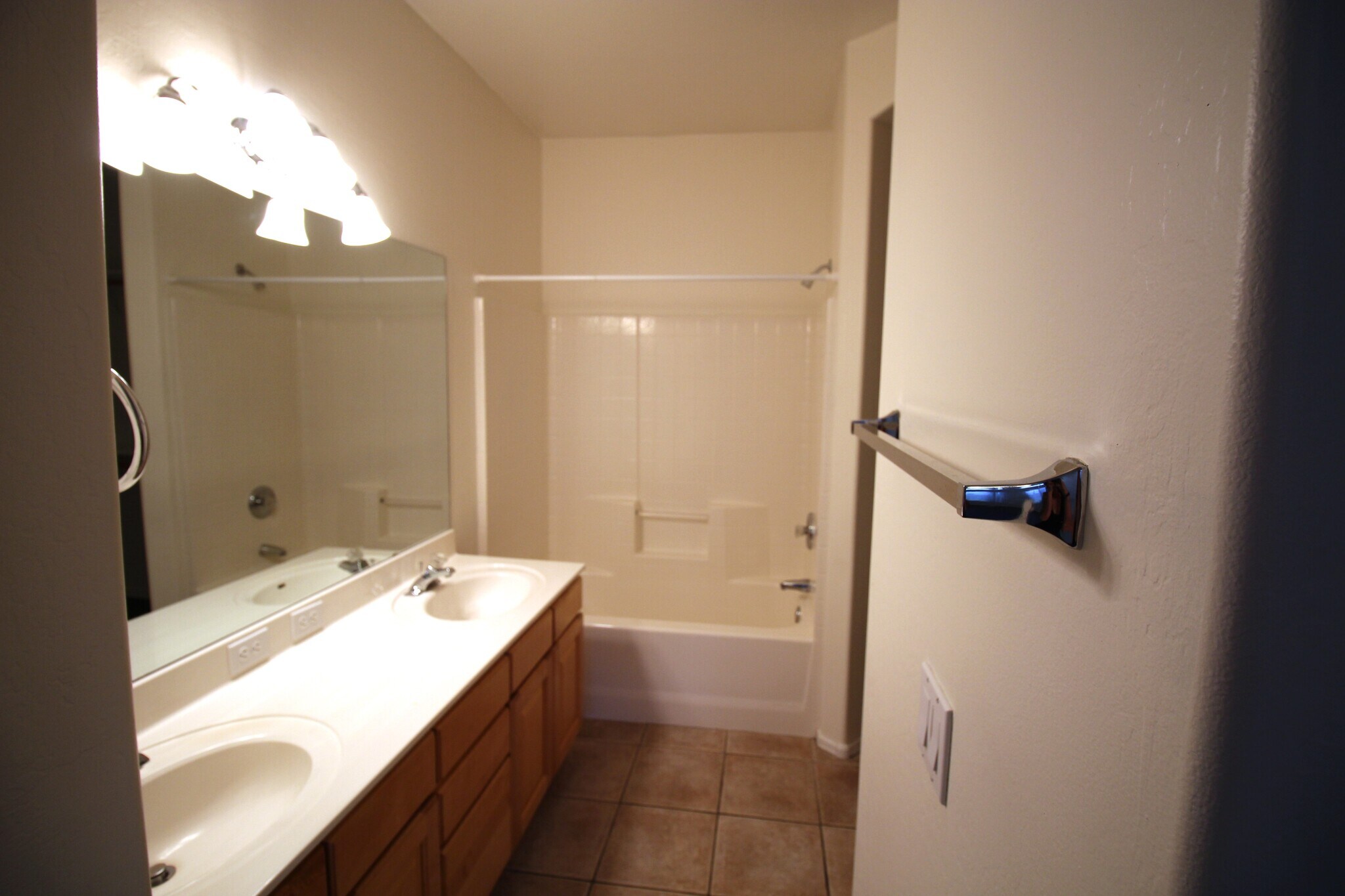 Master Bath - 440 S Val Vista Dr.