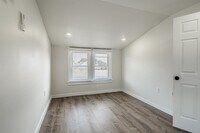 Building Photo - 324-326 Darby Rd-3R