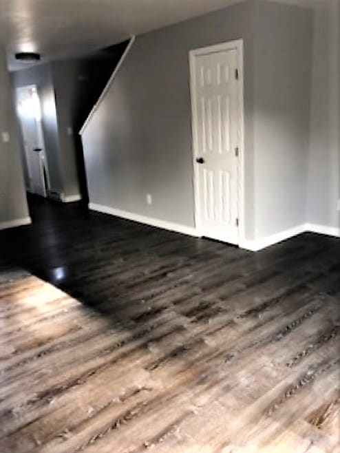 Building Photo - 471 Paxon St