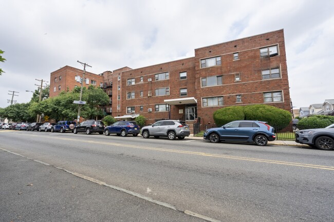 Building Photo - 204 Woodcliff Ave