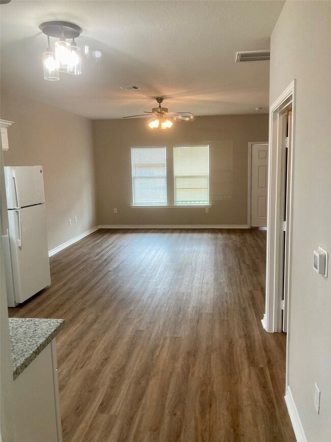 Building Photo - 2809 Winnie St