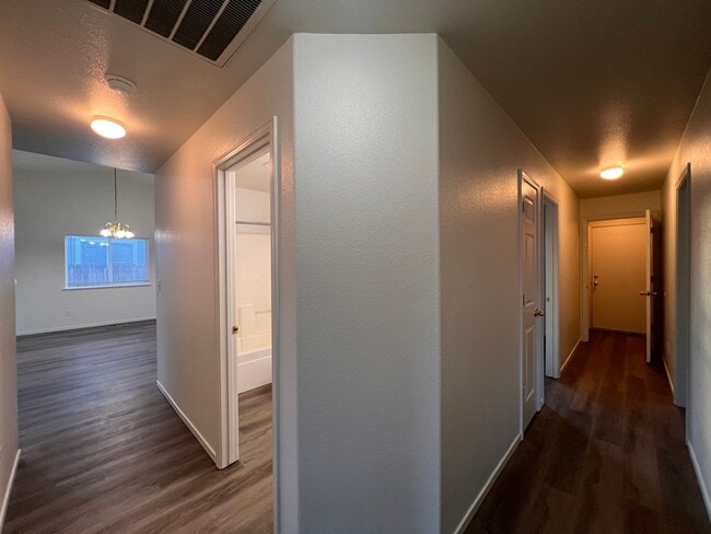 Building Photo - 4-bedroom Home in Donner Trails Subdivision, Fernley