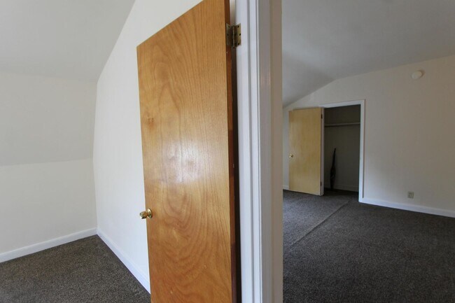Building Photo - 7174 Germantown Ave