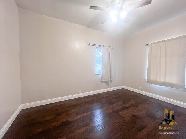 Building Photo - 3107 San Carlos Wy