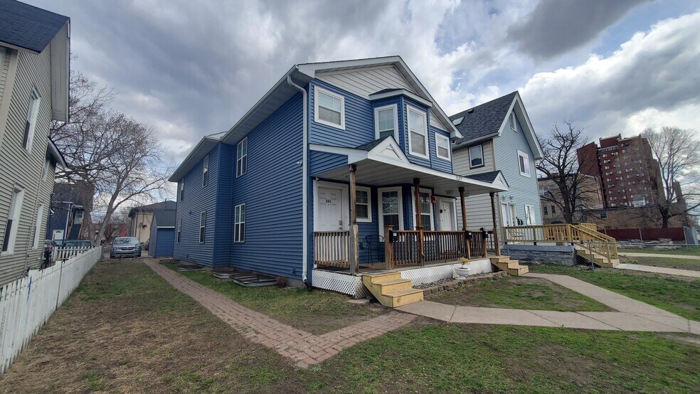 Primary Photo - 2227 5th Ave S