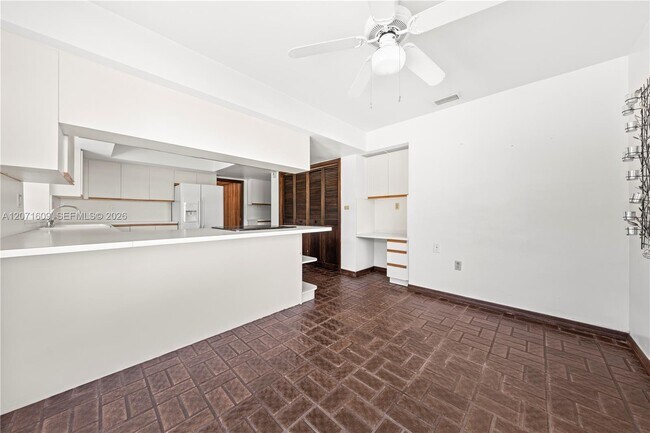 Building Photo - 22100 SW 194th Ave