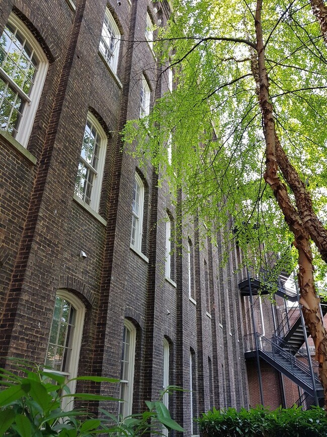 Building Photo - Available NOW- 1-Bd/1Ba in Werthan Lofts