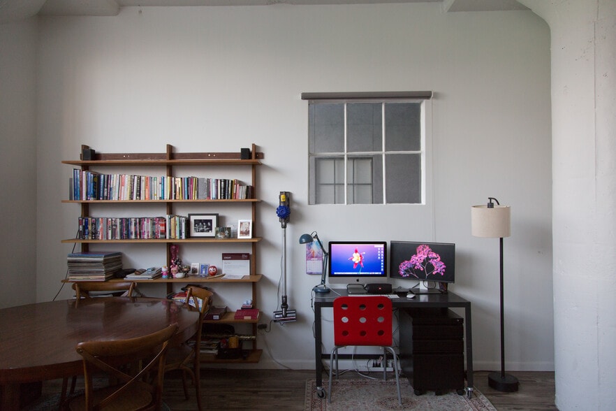 Building Photo - 420 S San Pedro St