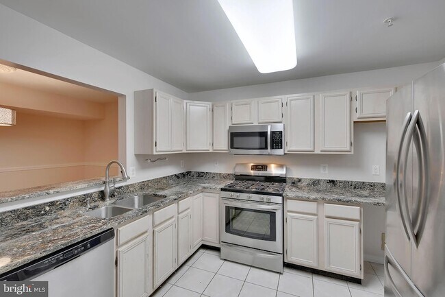 Building Photo - 15305 Diamond Cove Terrace
