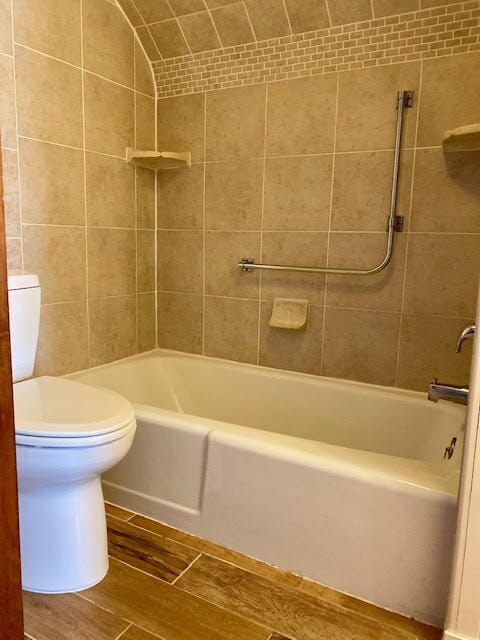 Building Photo - 1 Bed 1 Bath Apartment in Peaceful Setting